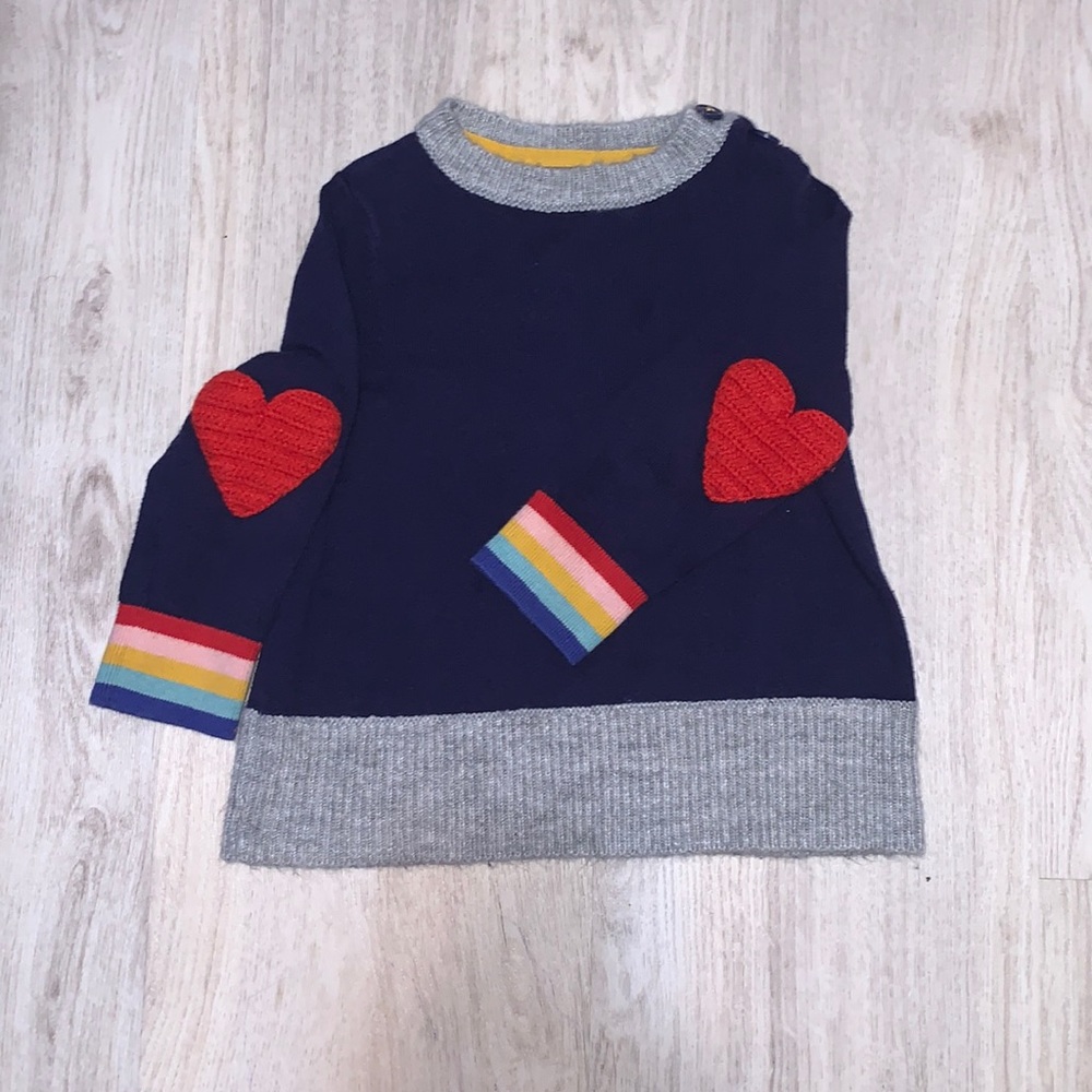 Beautiful sweater for a girl ❤️